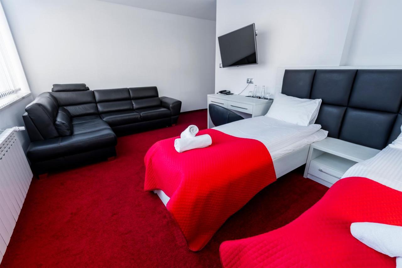 Auberge de jeunesse Stacja Snu à Bytów Extérieur photo