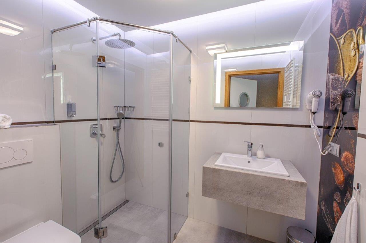 Auberge de jeunesse Stacja Snu à Bytów Extérieur photo