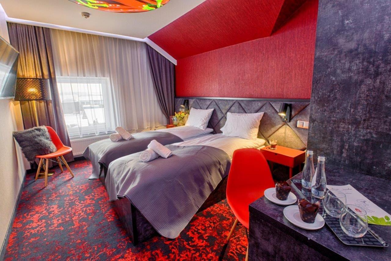 Auberge de jeunesse Stacja Snu à Bytów Extérieur photo